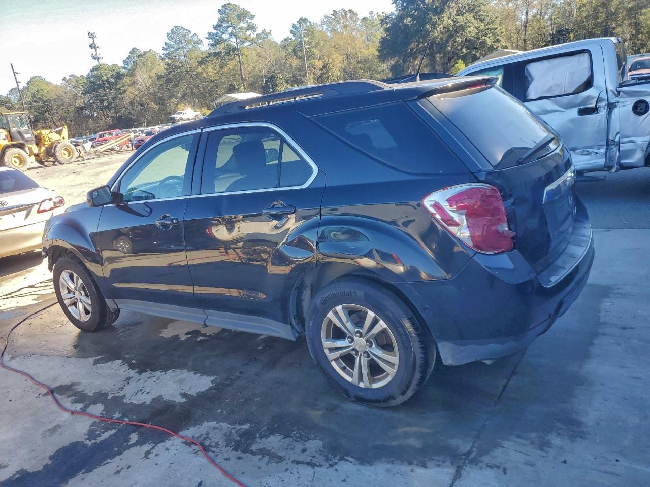 2013 CHEVROLET EQUINOX LT photo 2