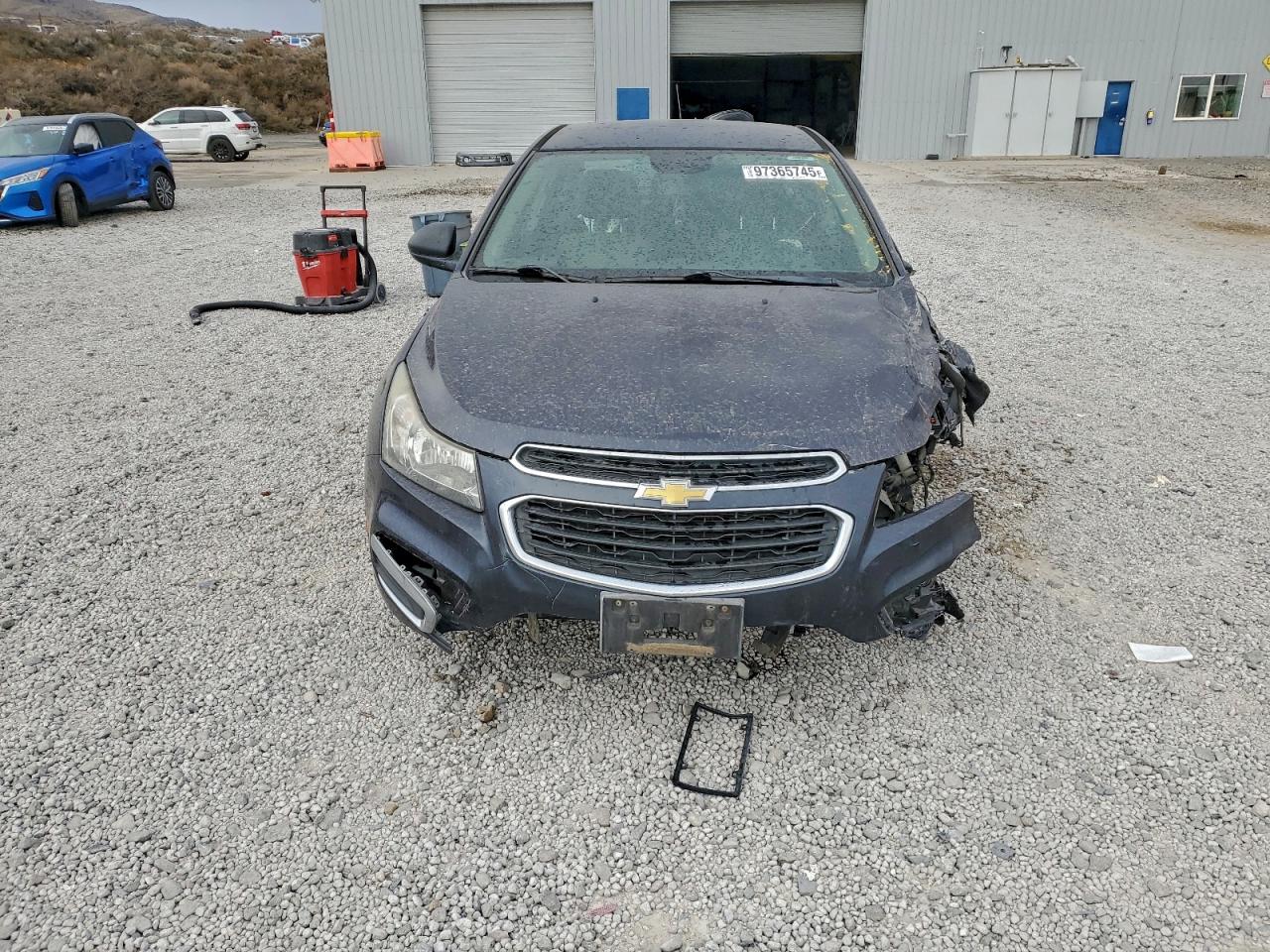 2015 CHEVROLET CRUZE LS photo 5