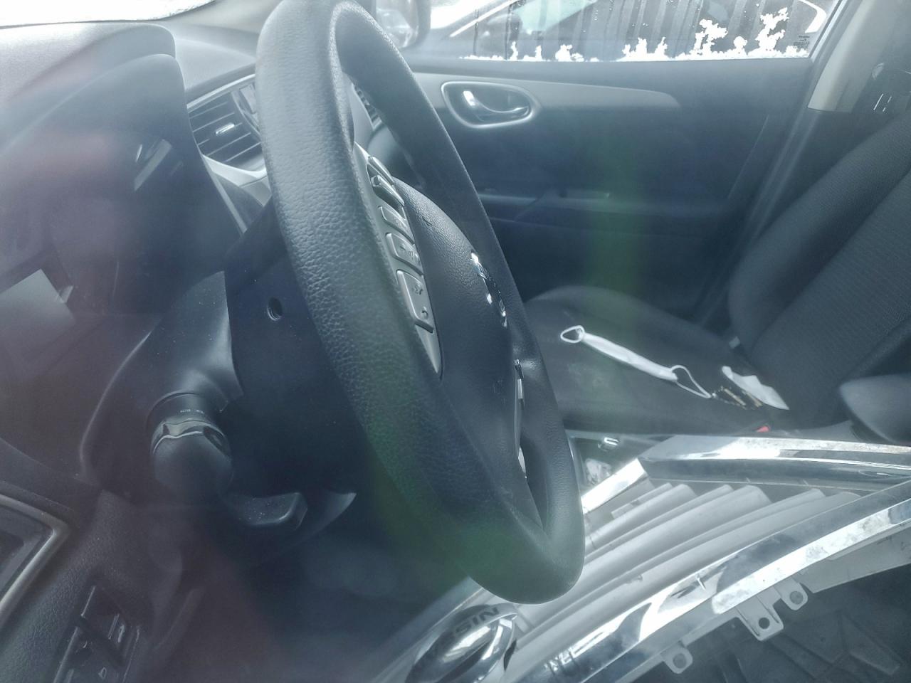 2013 NISSAN SENTRA S photo 9
