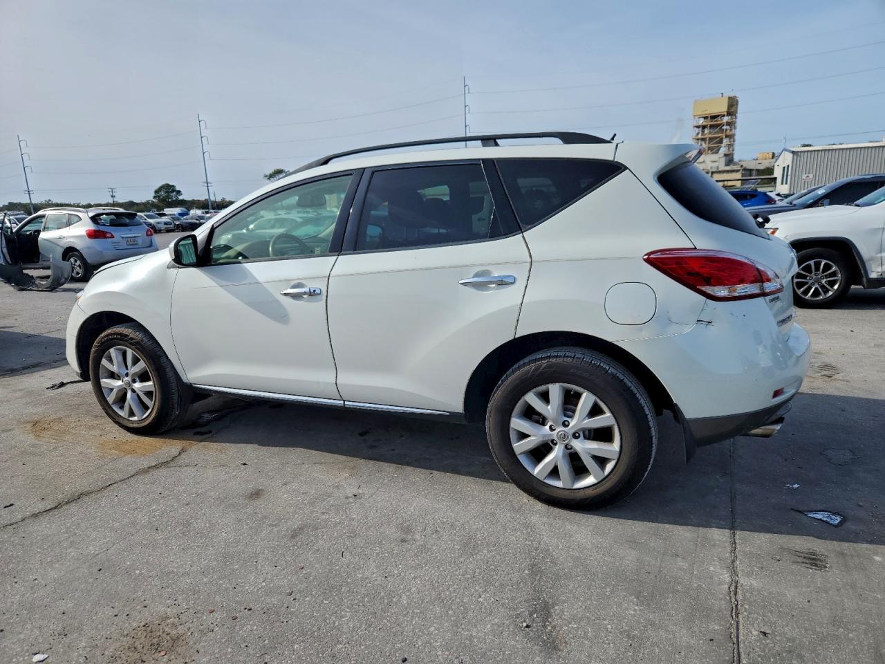 2014 NISSAN MURANO S photo 4