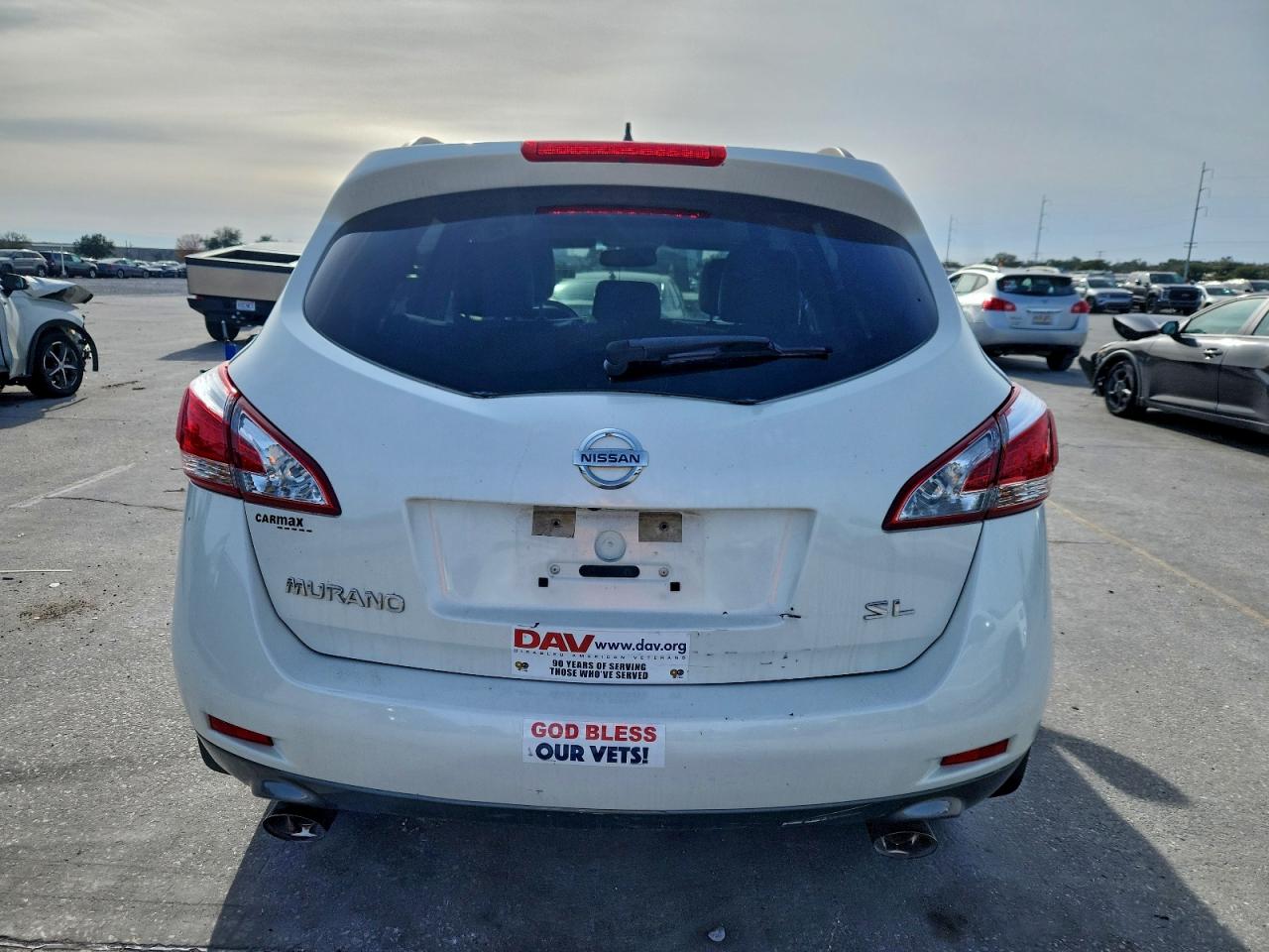 2014 NISSAN MURANO S photo 16