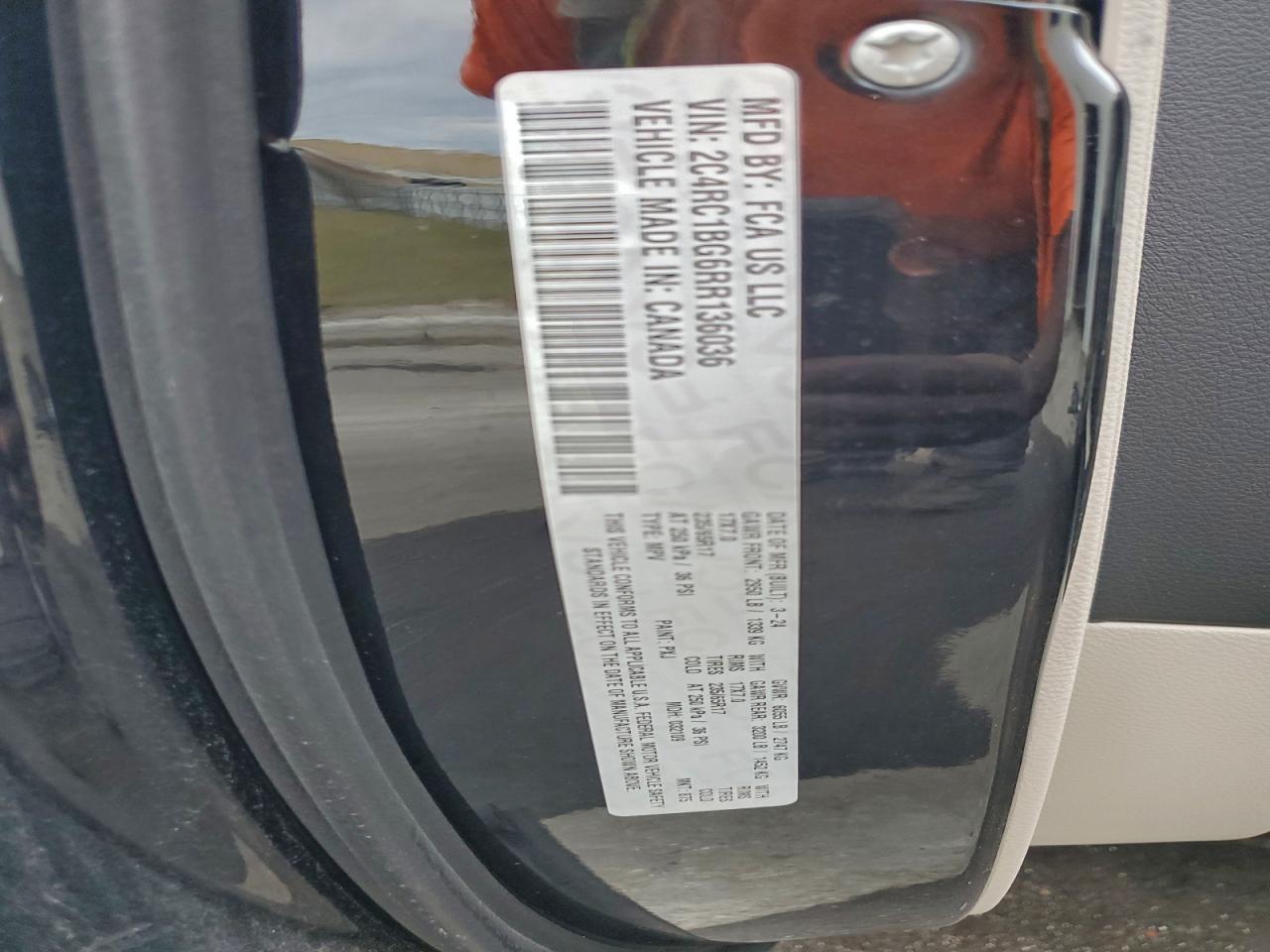 2024 CHRYSLER PACIFICA TOURING L photo 14