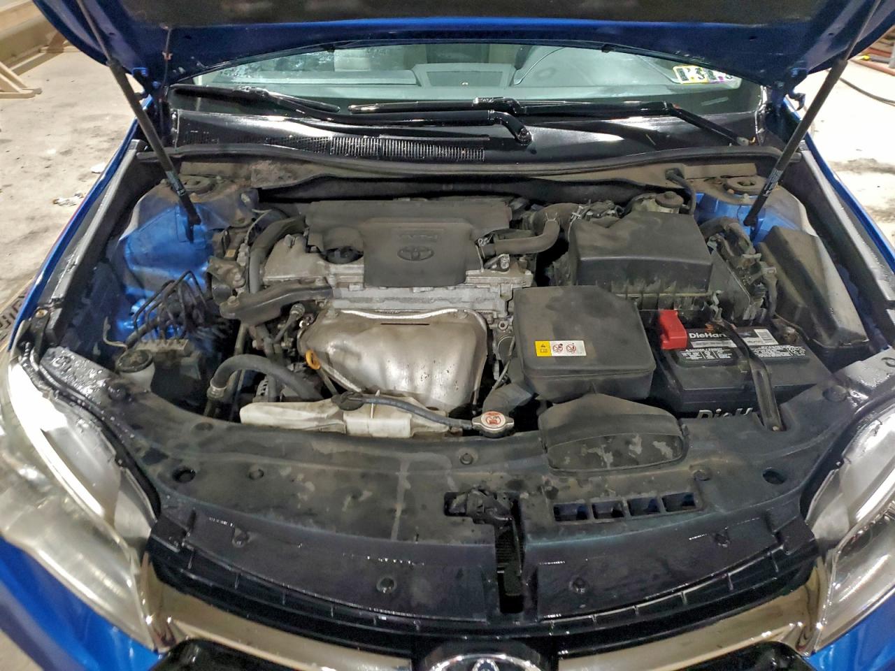 2017 TOYOTA CAMRY LE photo 11