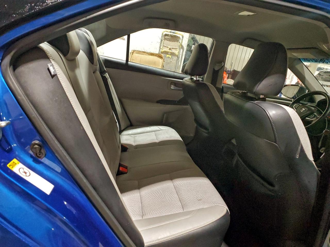 2017 TOYOTA CAMRY LE photo 10