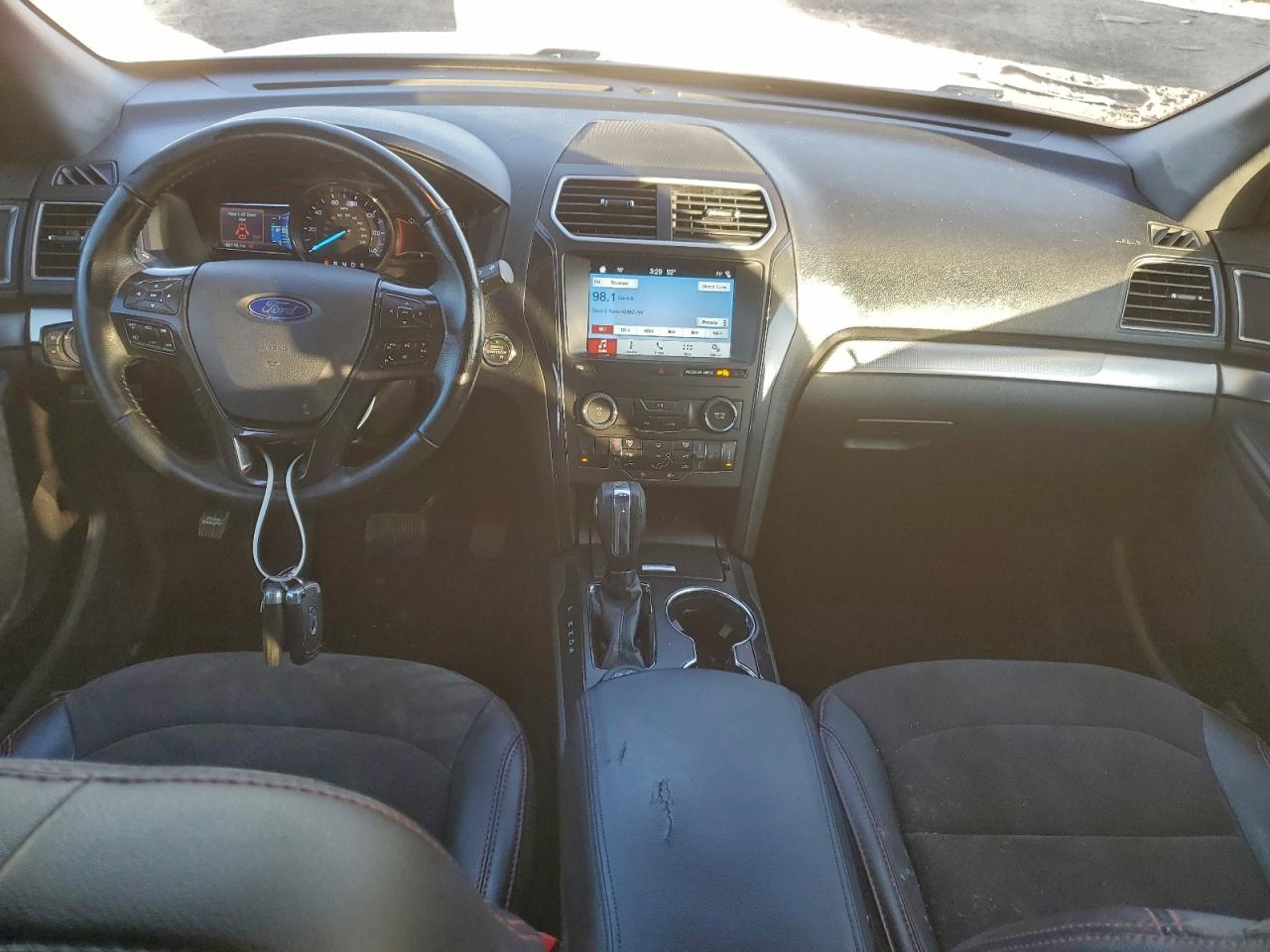 2018 FORD EXPLORER XLT photo 15