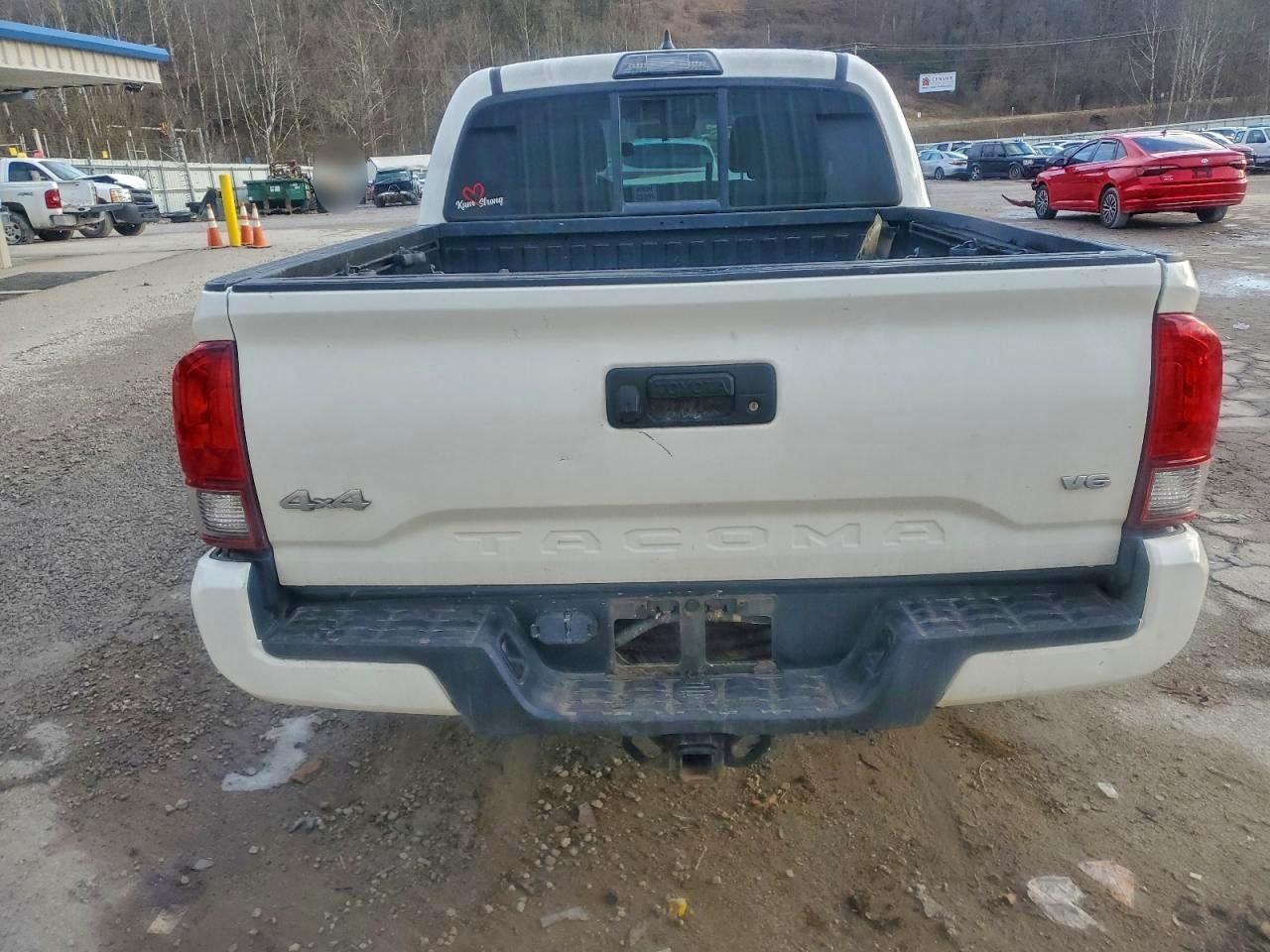 2019 TOYOTA TACOMA DOUBLE CAB photo 16