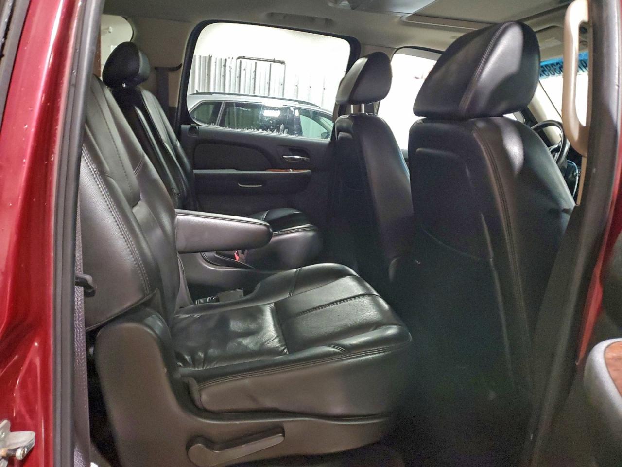 2007 CHEVROLET SUBURBAN K1500 photo 31