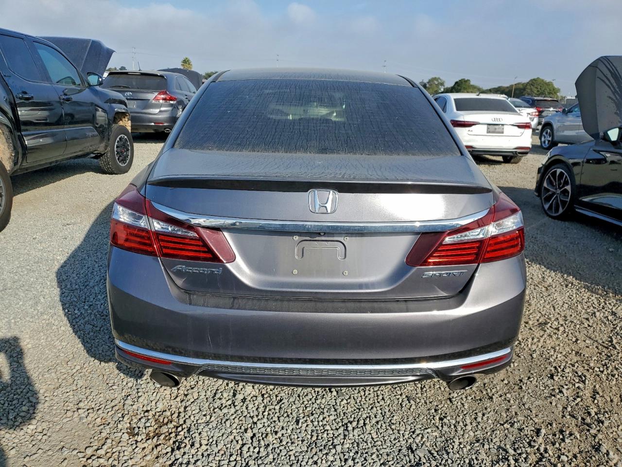 2017 HONDA ACCORD SPORT photo 6