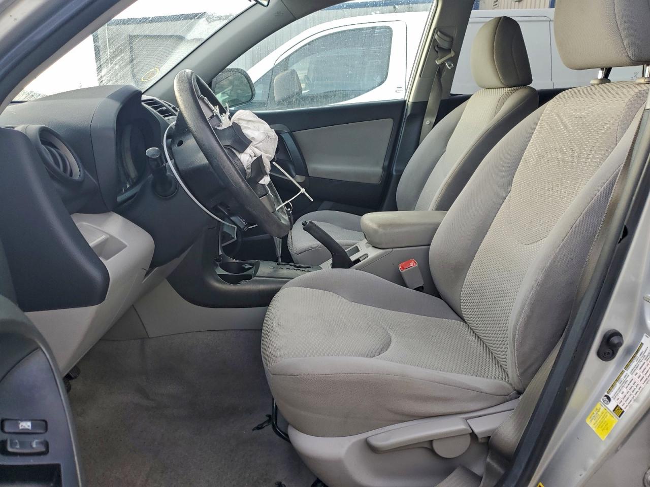 2012 TOYOTA RAV4 photo 7