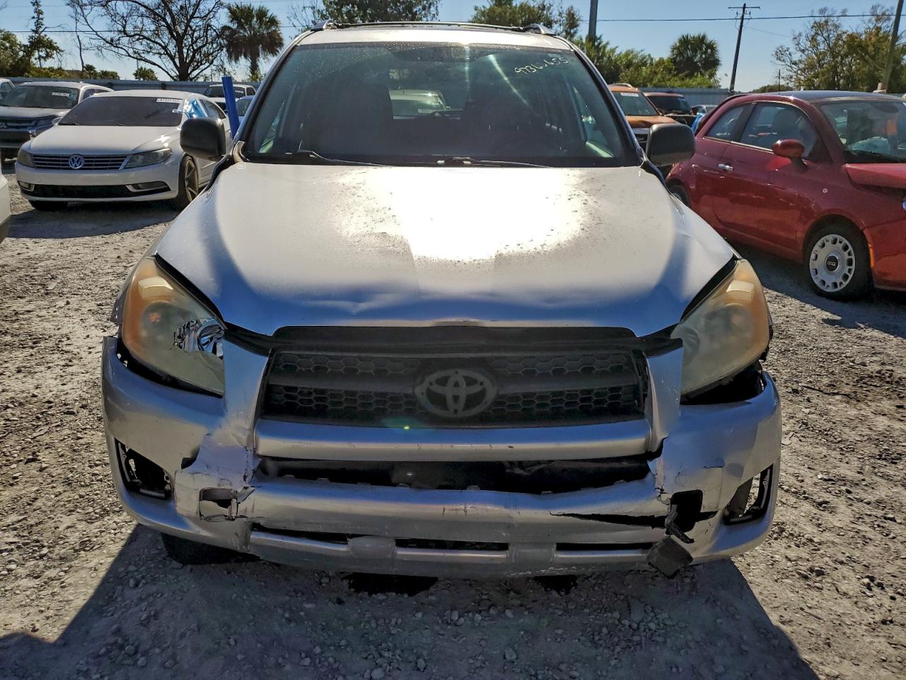 2012 TOYOTA RAV4 photo 5