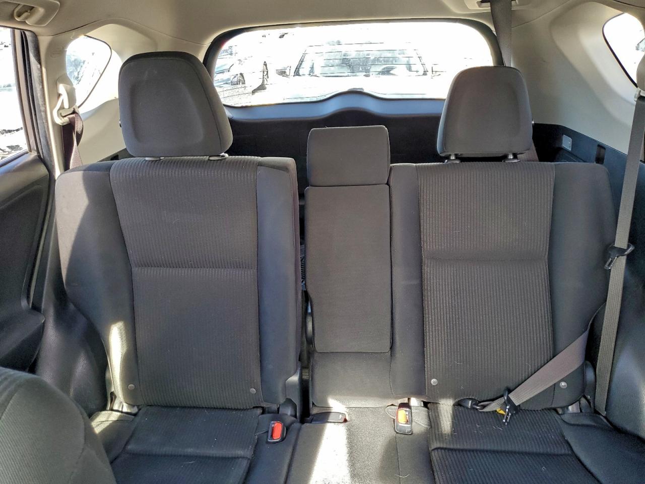 2016 TOYOTA RAV4 LE photo 19