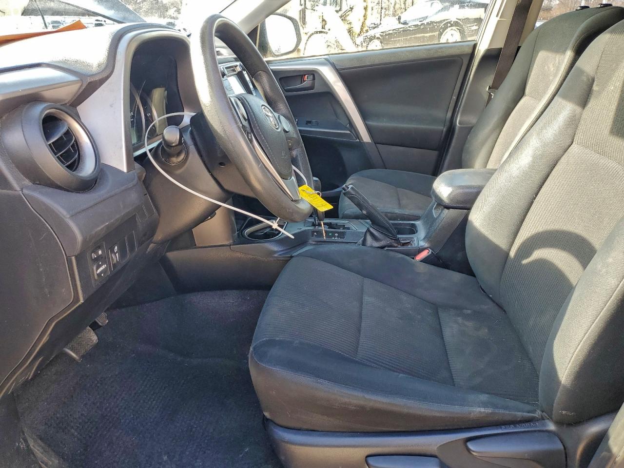 2016 TOYOTA RAV4 LE photo 13