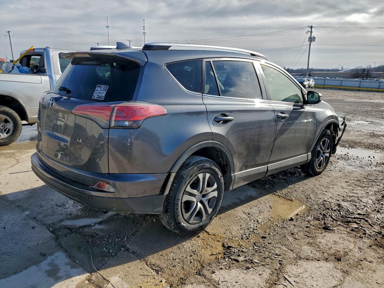 2016 TOYOTA RAV4 LE photo 5