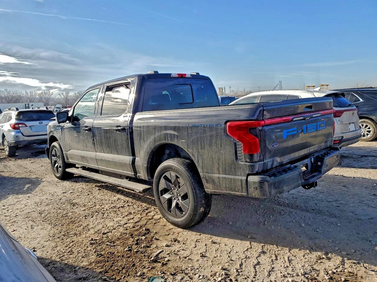 2023 FORD F150 LIGHTNING PRO photo 3
