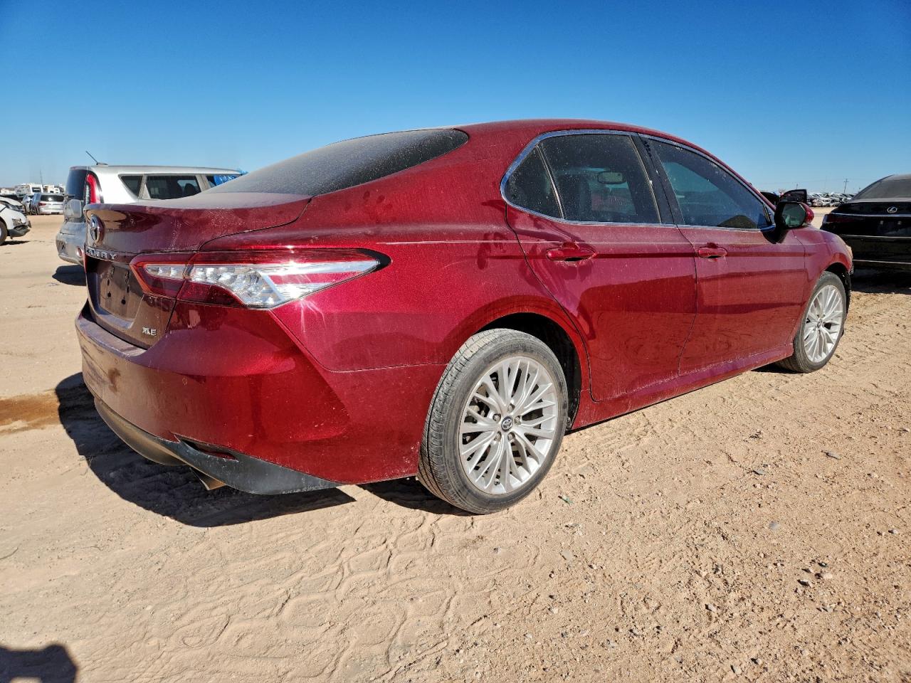 2018 TOYOTA CAMRY L photo 5