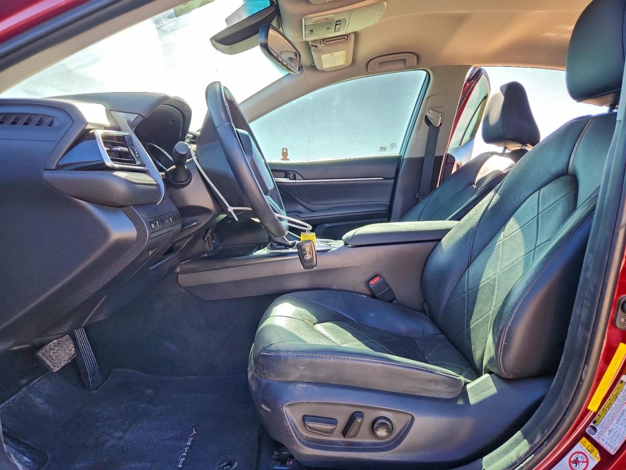 2018 TOYOTA CAMRY L photo 13