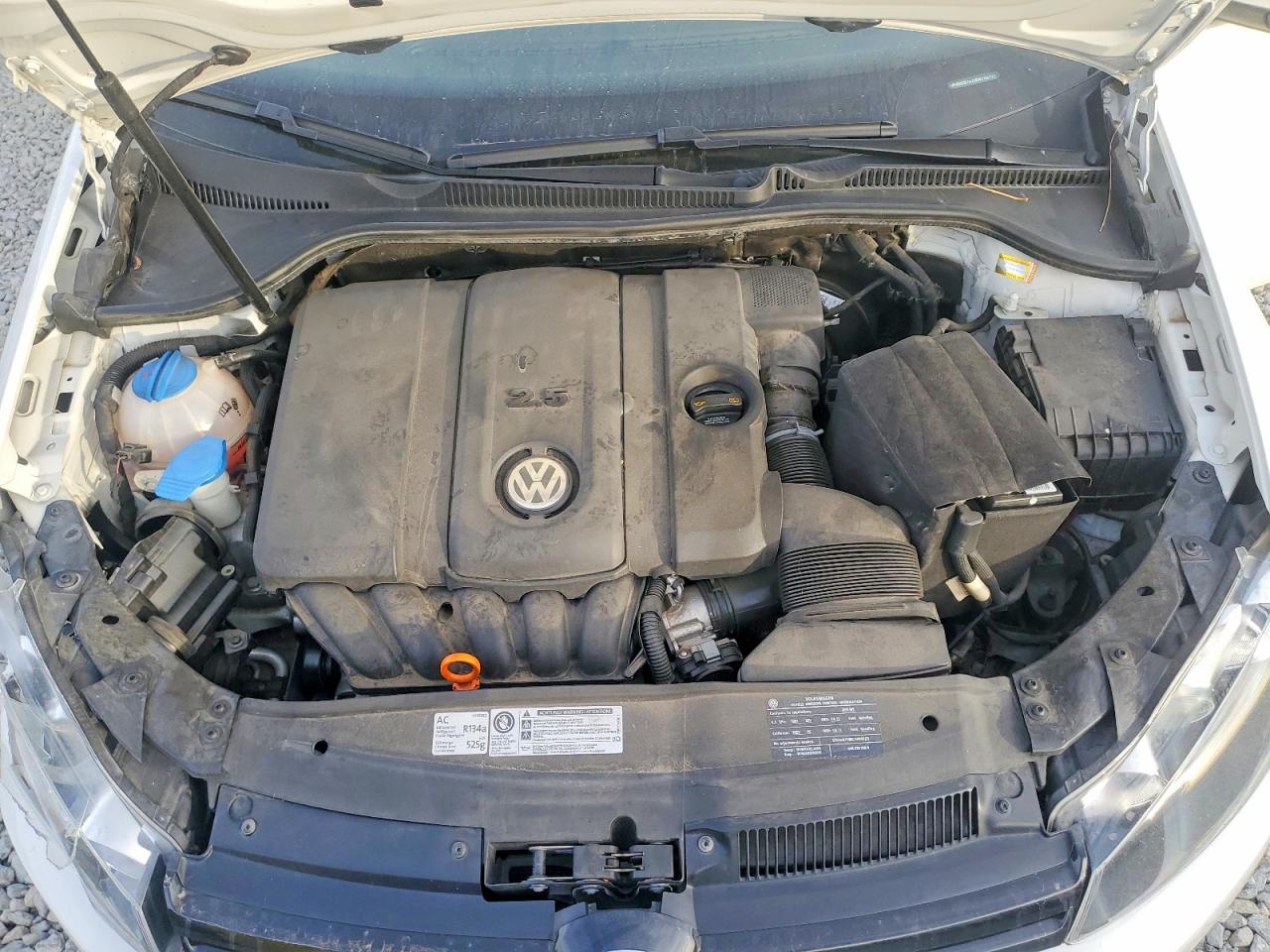 2011 VOLKSWAGEN GOLF photo 11