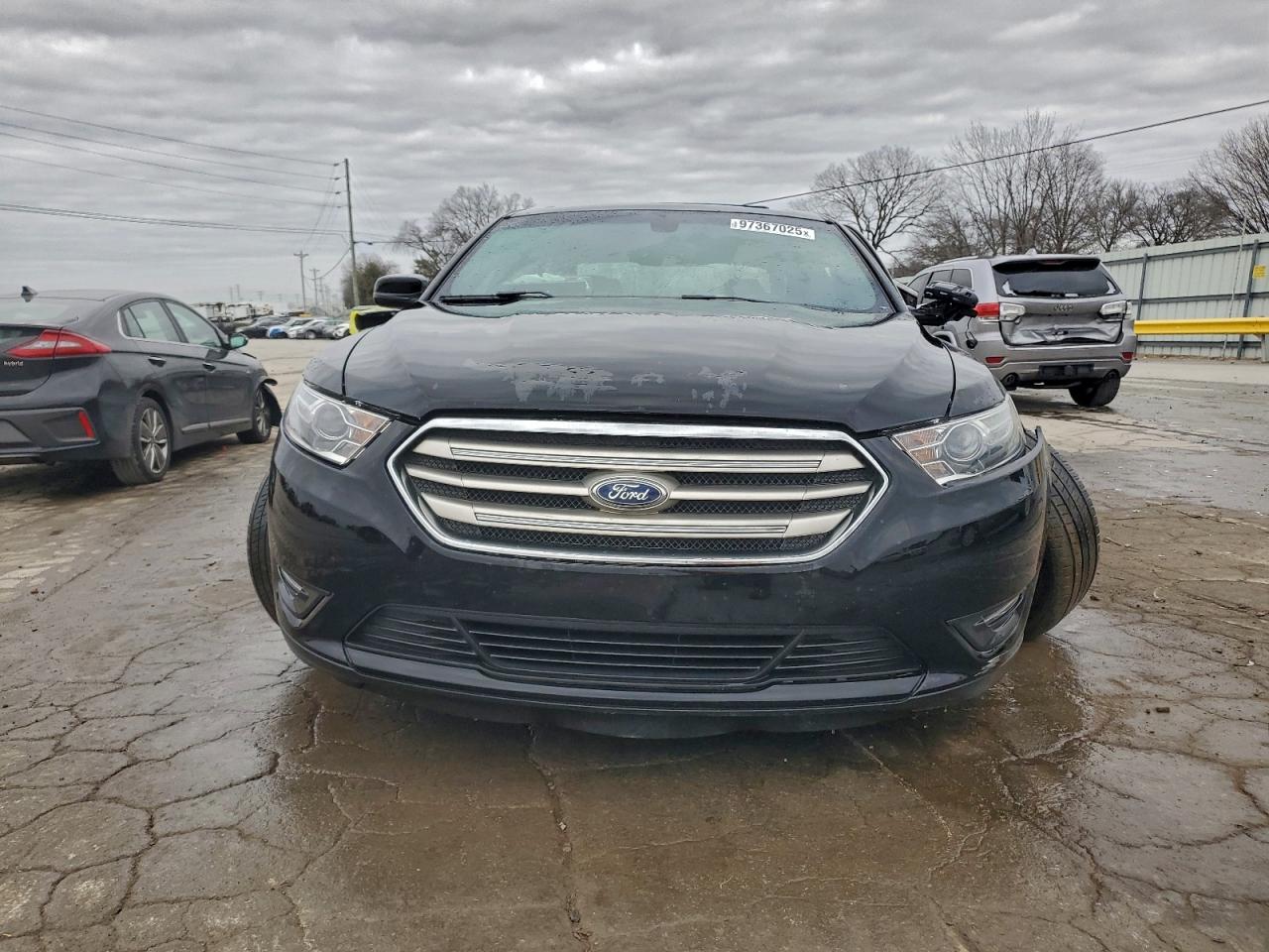 2018 FORD TAURUS SEL photo 5
