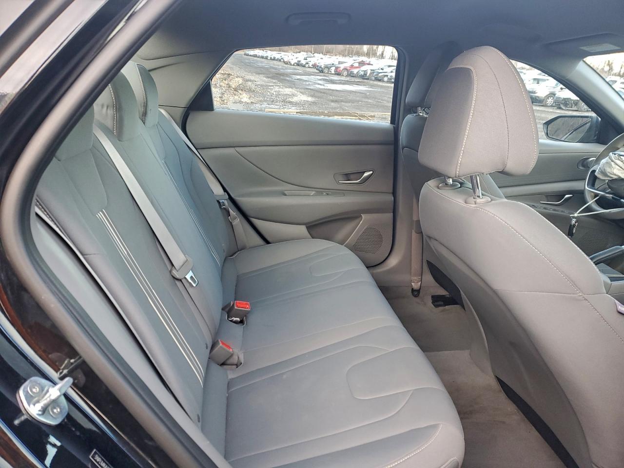 2021 HYUNDAI ELANTRA SEL photo 10