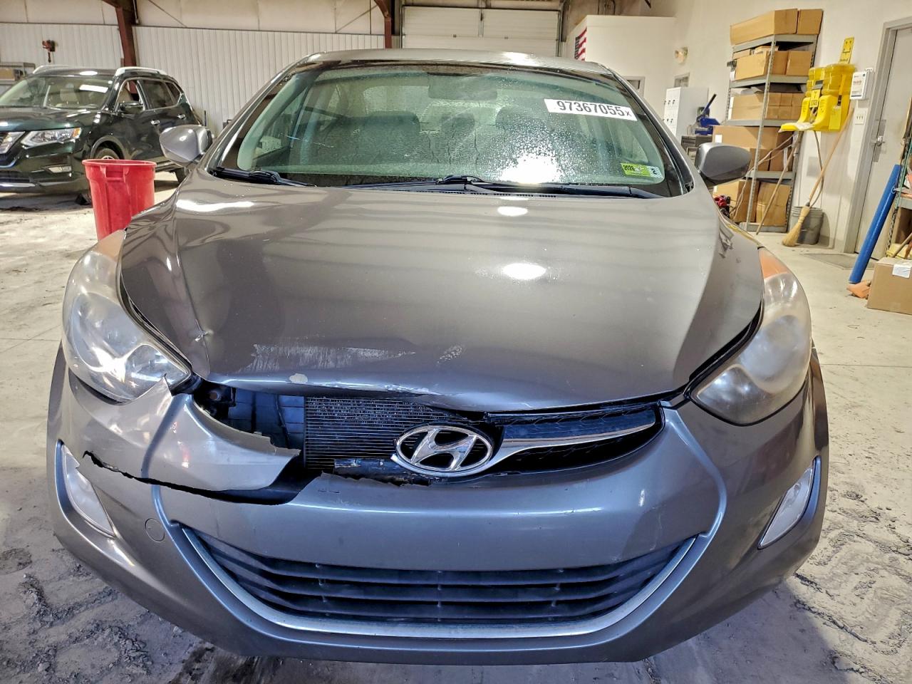 2013 HYUNDAI ELANTRA GLS photo 9
