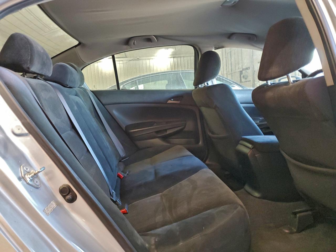 2010 HONDA ACCORD LXP photo 10