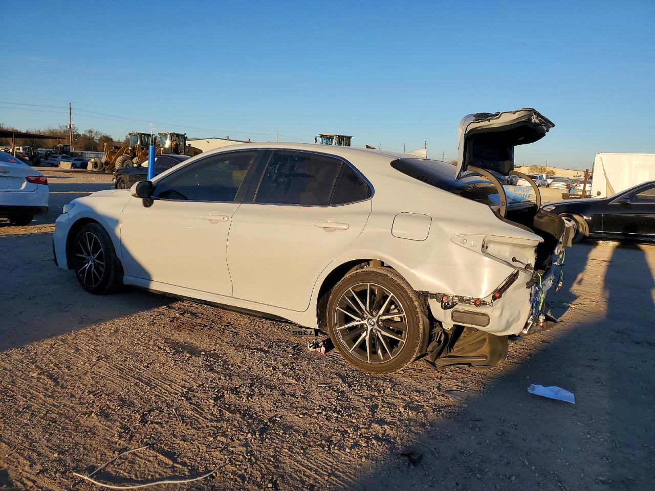2024 TOYOTA CAMRY SE NIGHT SHADE photo 3