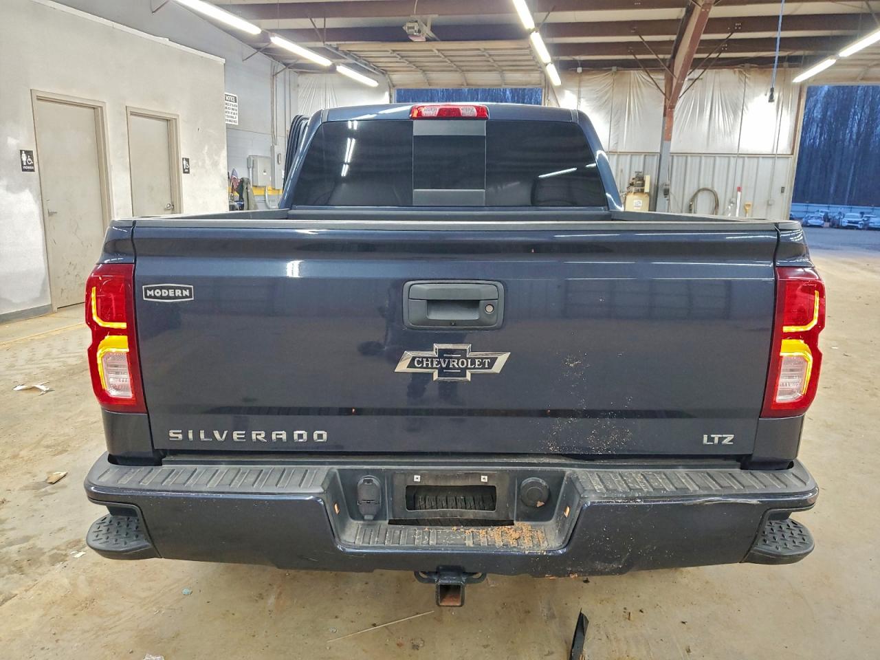 2018 CHEVROLET SILVERADO K1500 LTZ photo 6