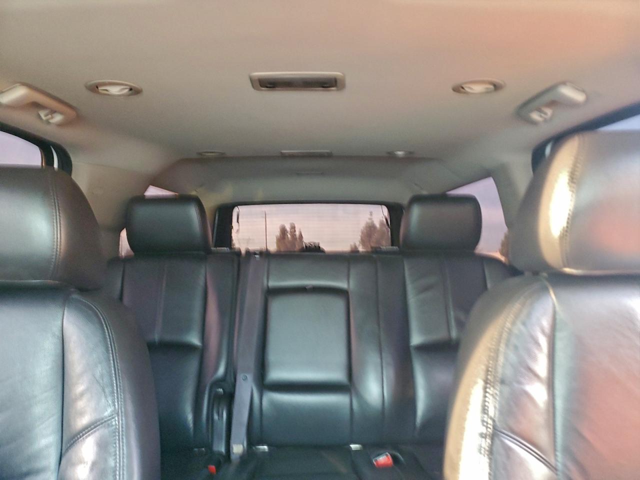 2012 CHEVROLET SUBURBAN C1500 LT photo 10