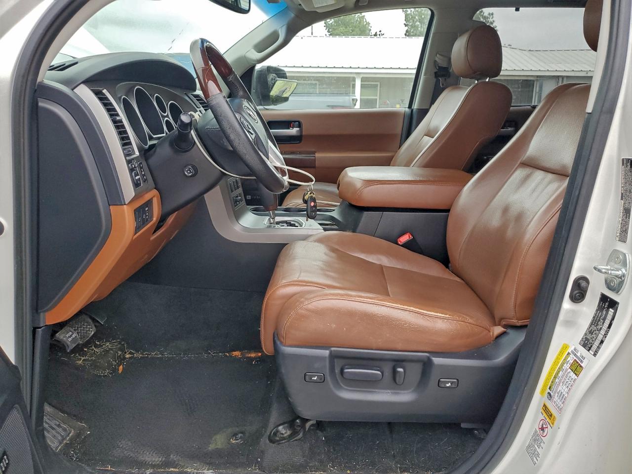 2015 TOYOTA SEQUOIA PLATINUM photo 13