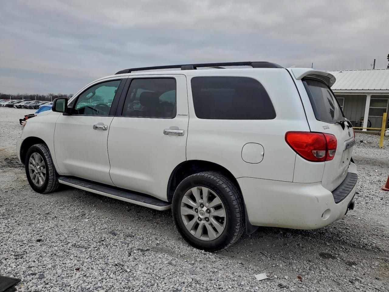 2015 TOYOTA SEQUOIA PLATINUM photo 3