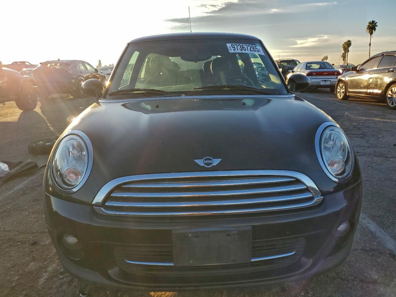 2012 MINI COOPER photo 13