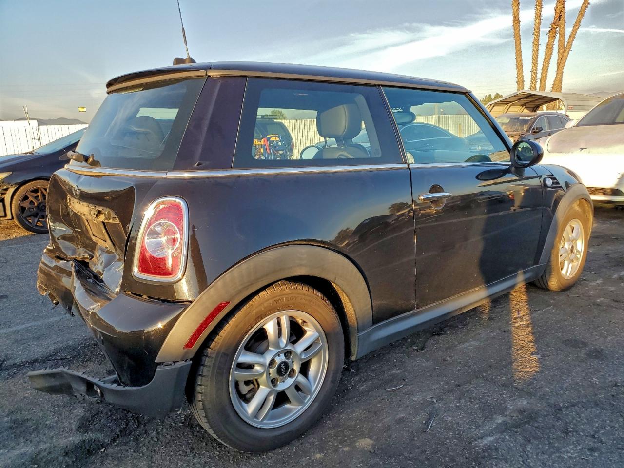2012 MINI COOPER photo 7
