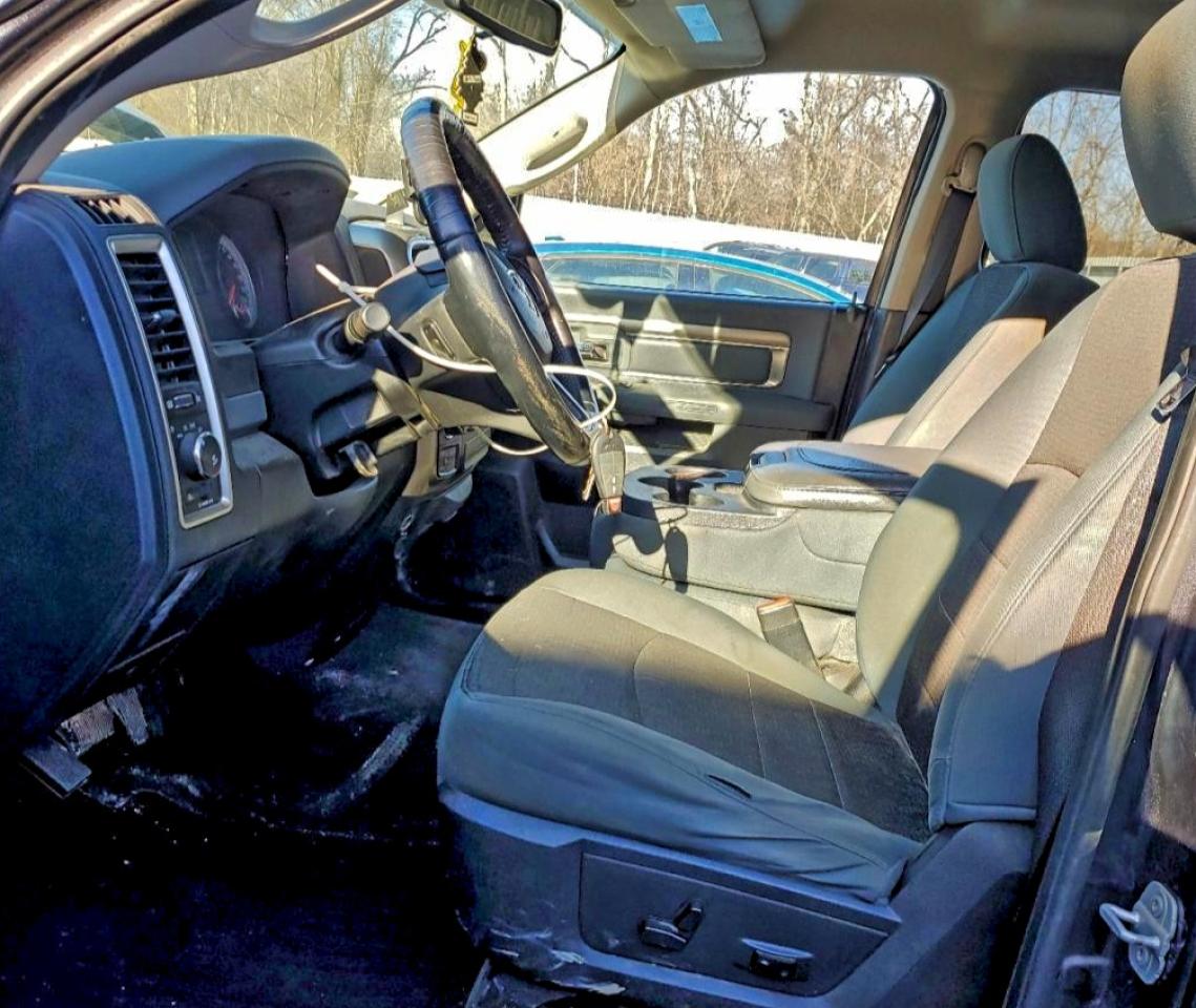 2014 RAM 1500 SLT photo 13