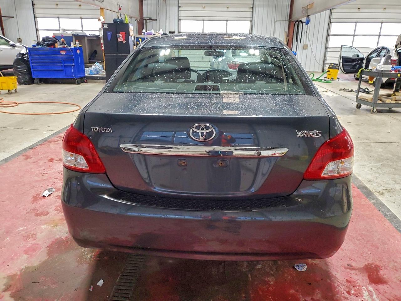 2009 TOYOTA YARIS photo 11