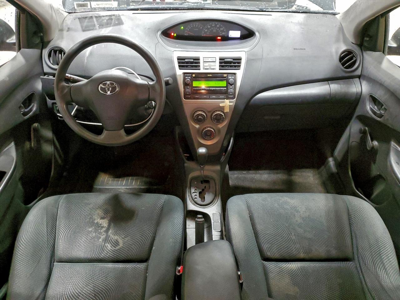 2009 TOYOTA YARIS photo 15