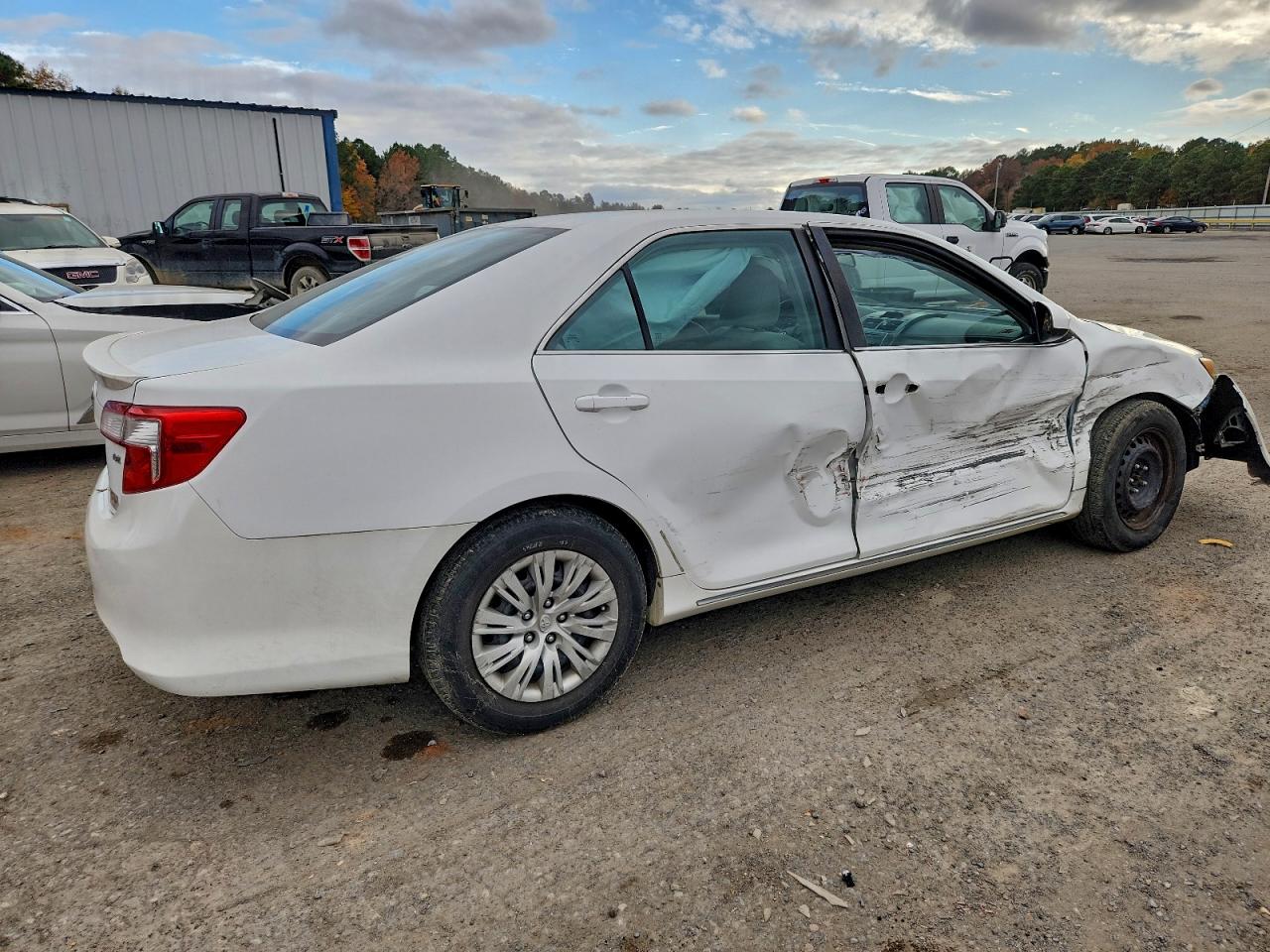 2012 TOYOTA CAMRY BASE photo 9