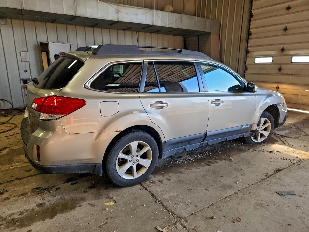 2014 SUBARU OUTBACK 2.5I PREMIUM photo 3