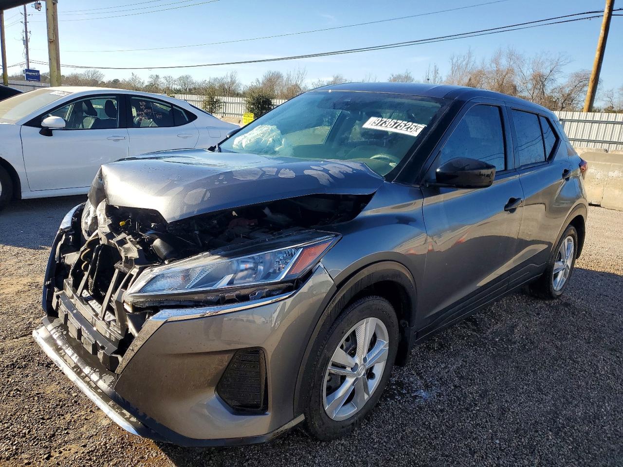 2023 NISSAN KICKS