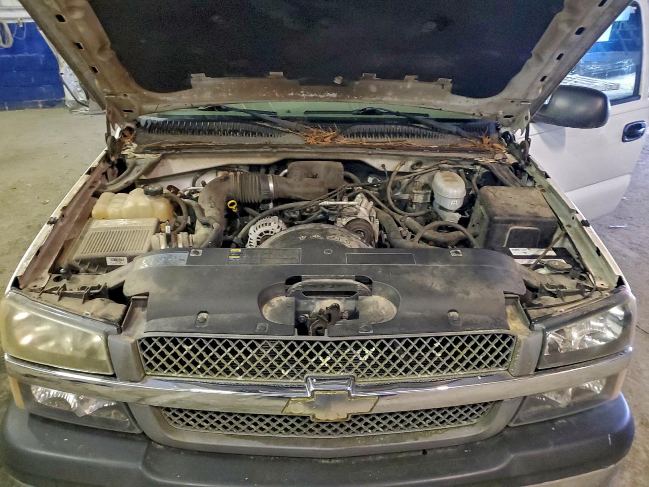 2004 CHEVROLET SILVERADO C1500 photo 11