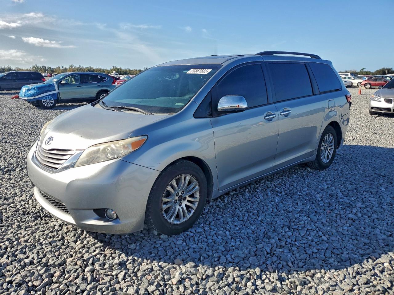2015 TOYOTA SIENNA