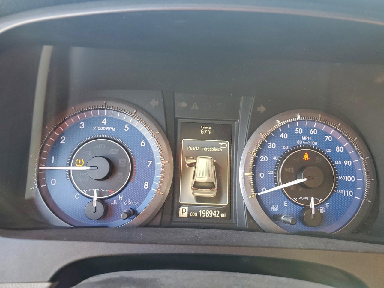 2015 TOYOTA SIENNA XLE photo 33