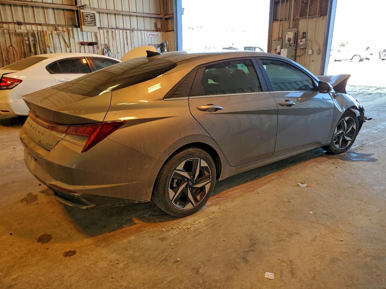 2023 HYUNDAI ELANTRA LIMITED photo 3