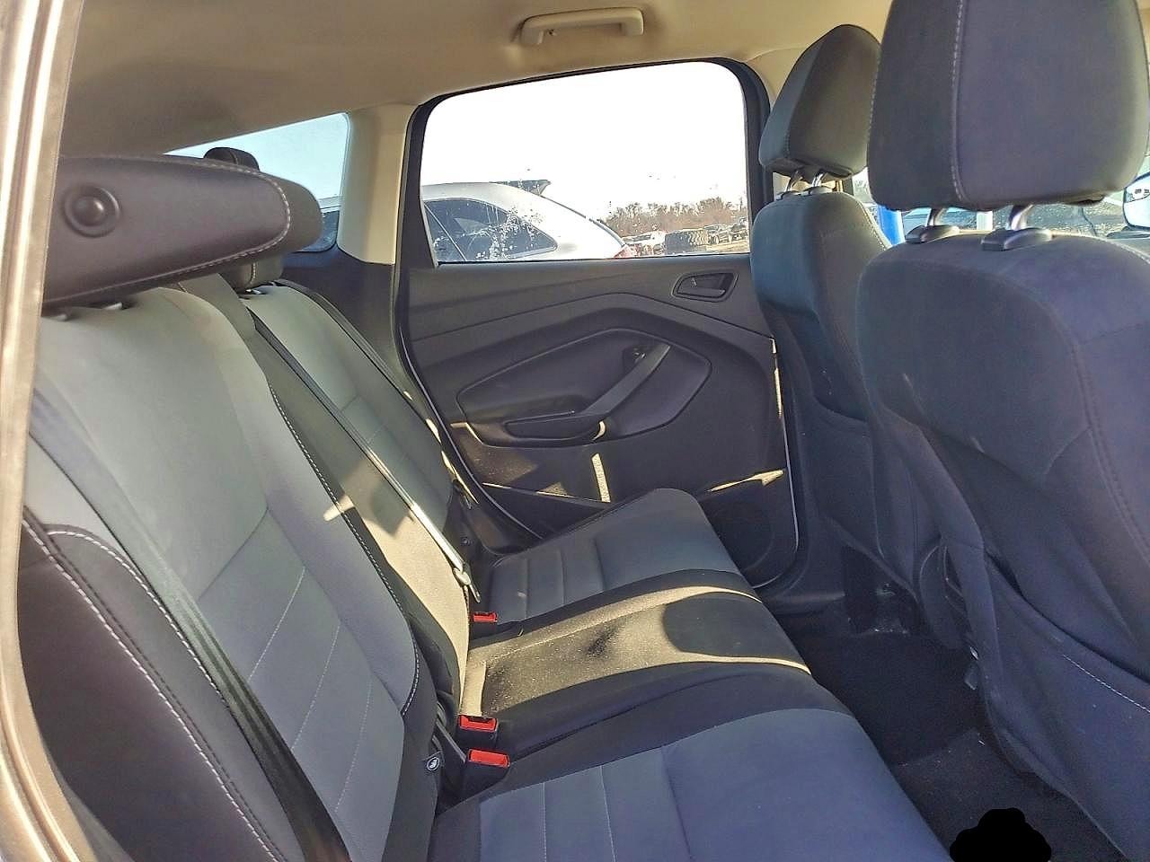 2017 FORD ESCAPE S photo 28