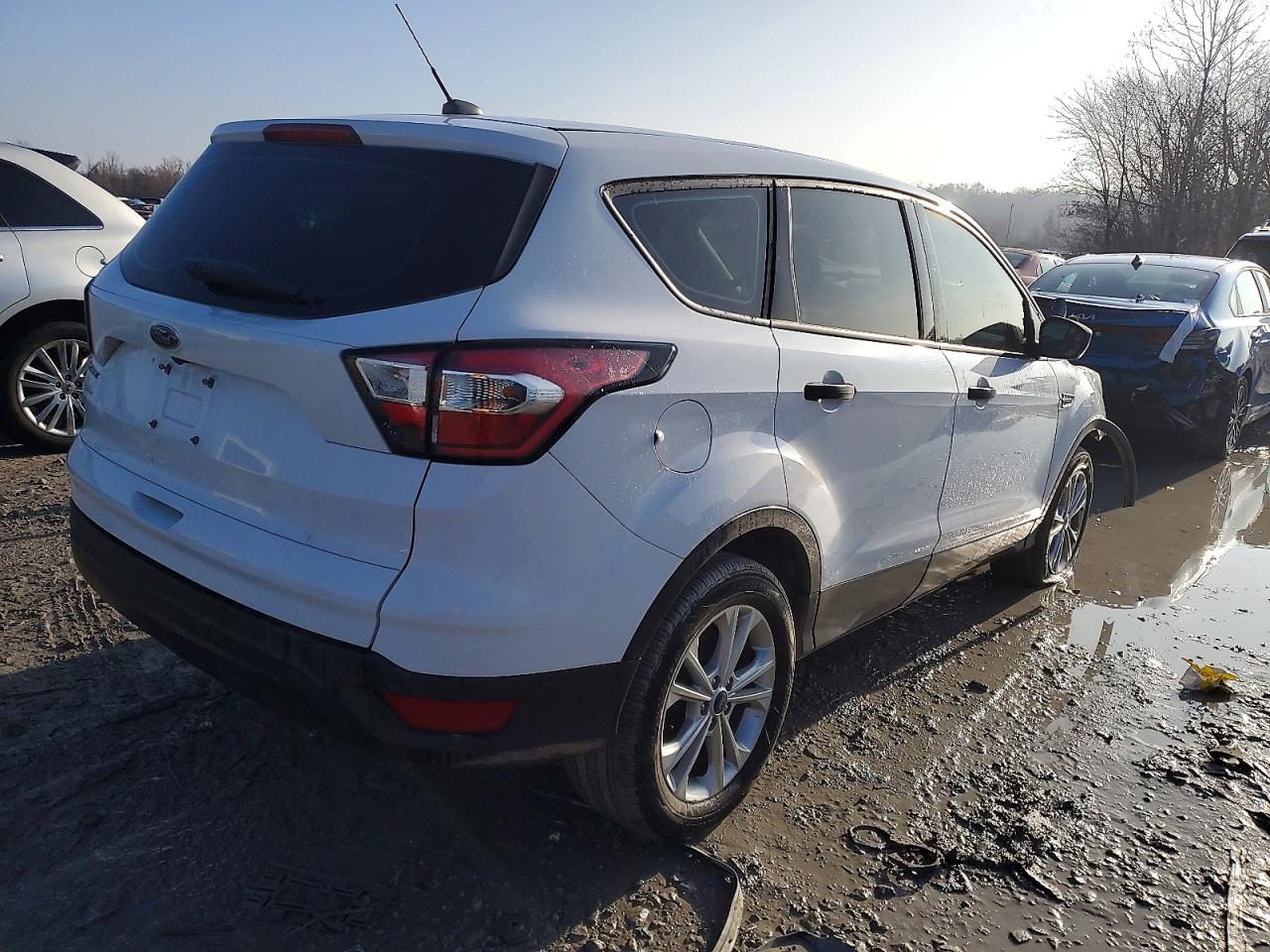 2017 FORD ESCAPE S photo 7