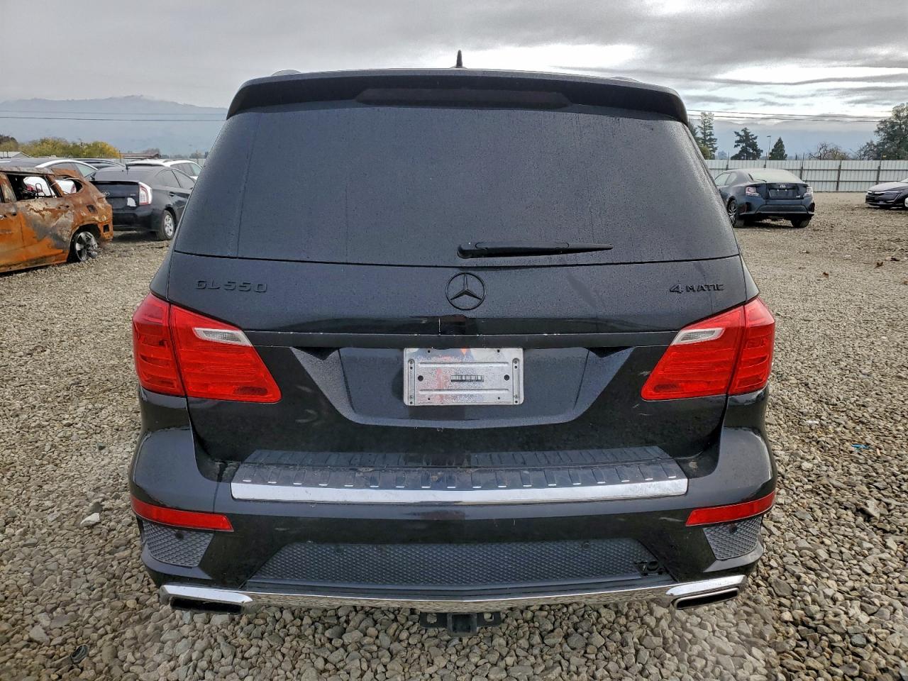 2015 MERCEDES-BENZ GL 550 4MATIC photo 11
