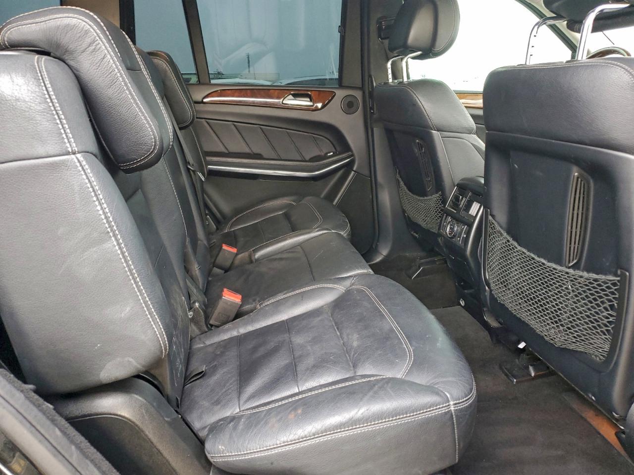 2015 MERCEDES-BENZ GL 550 4MATIC photo 21