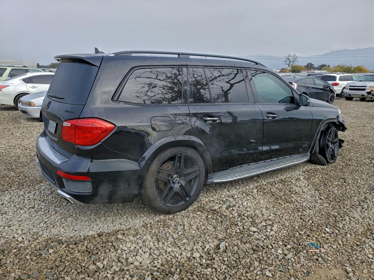 2015 MERCEDES-BENZ GL 550 4MATIC photo 5