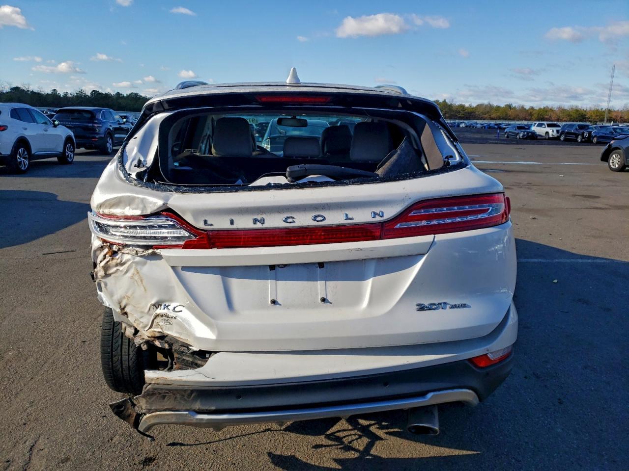 2017 LINCOLN MKC PREMIERE photo 11