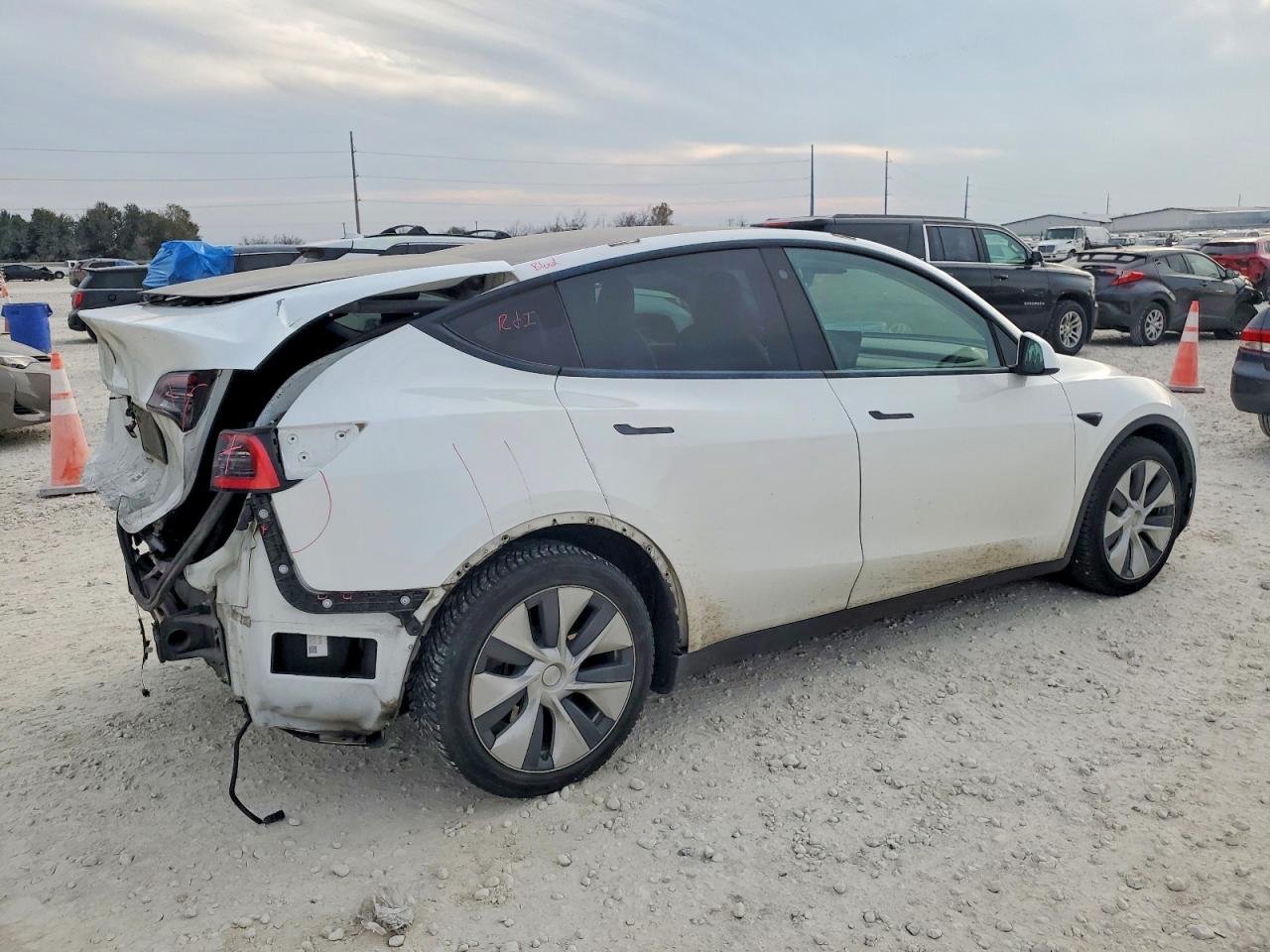 2021 TESLA MODEL Y photo 5