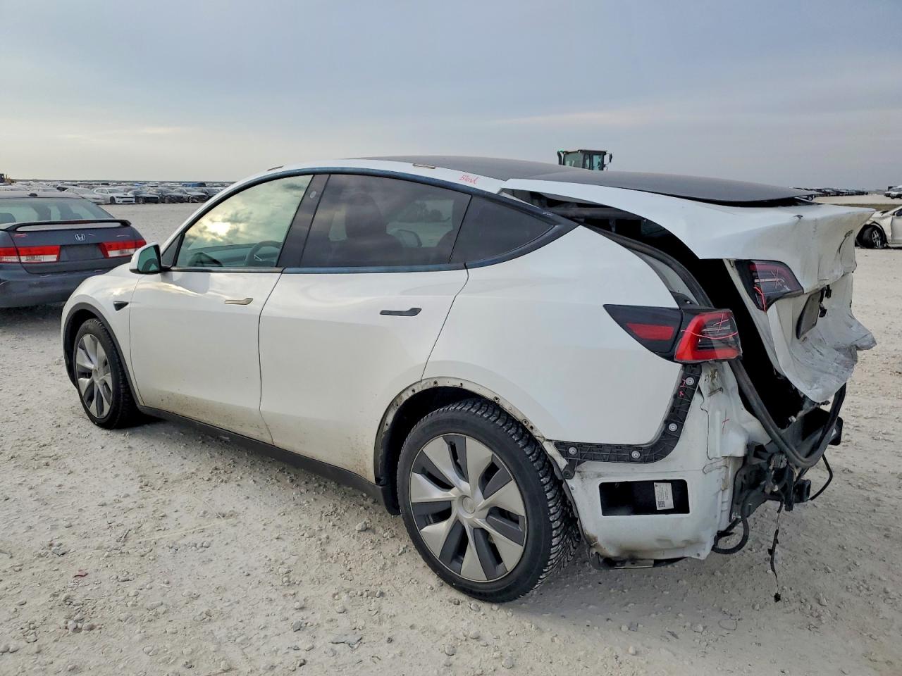 2021 TESLA MODEL Y photo 3